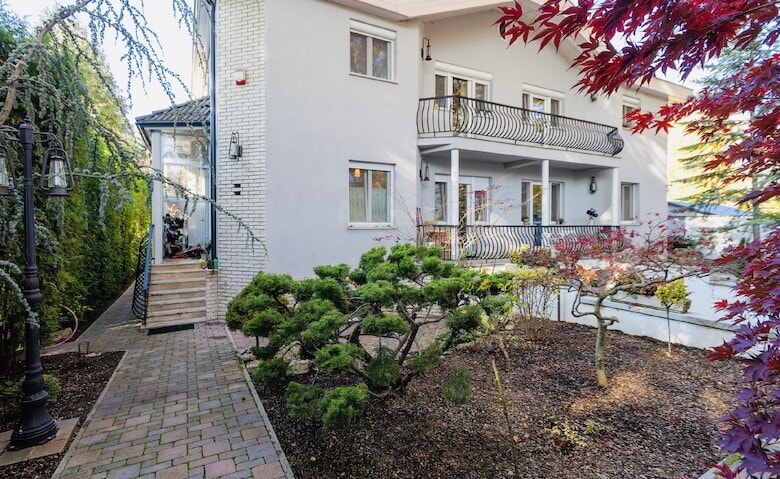 House for sale in Római III.