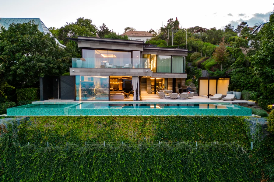 Magnificent minimal villa in Buda