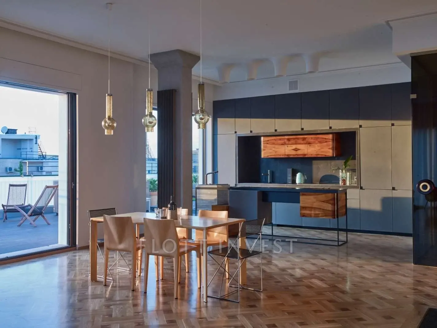 Fantastic panoramic Danube view apartment with huge terracce in Újlipótváros