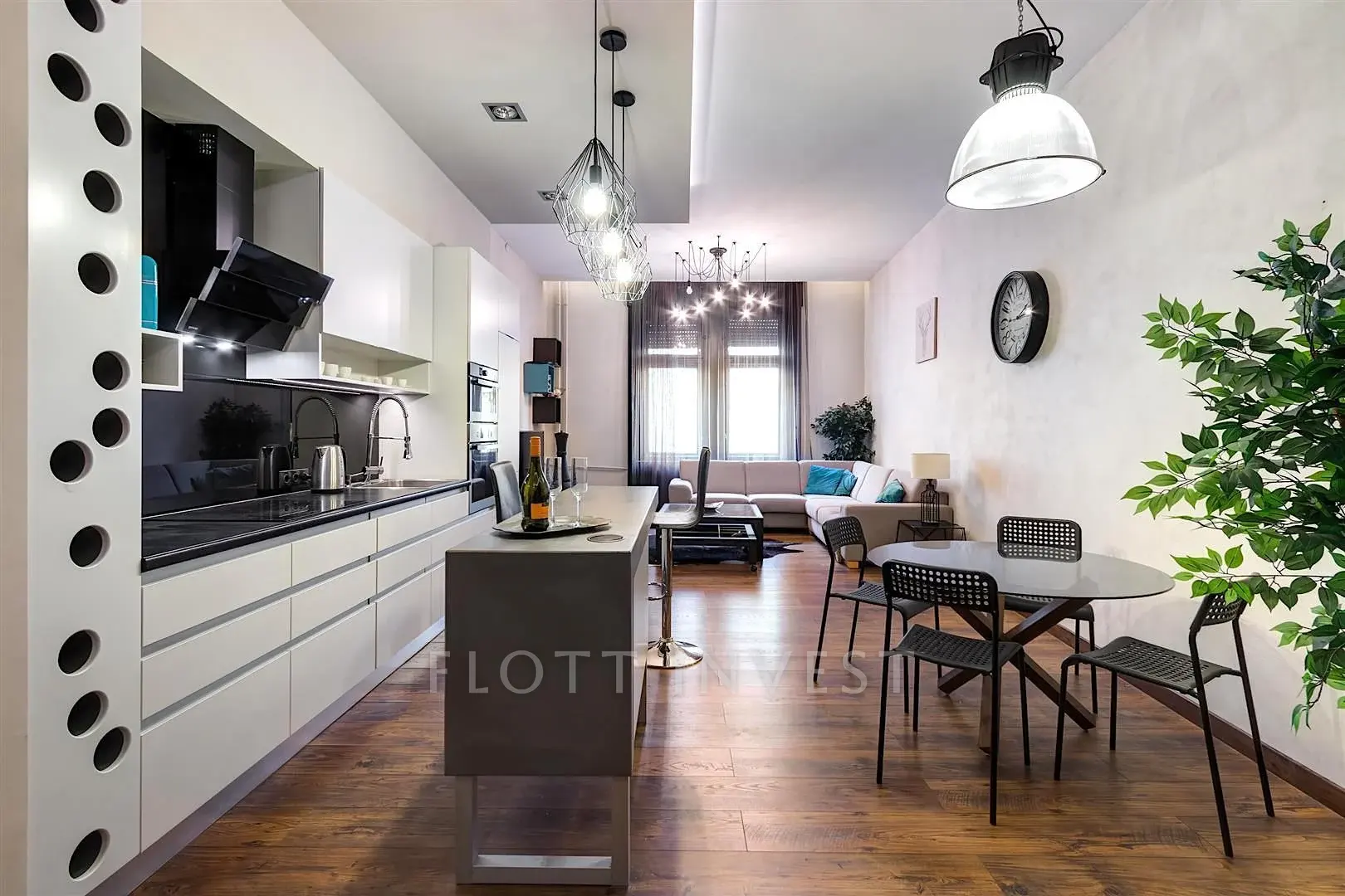 Exquisite Luxury Apartment in the Heart of Budapest – V. District