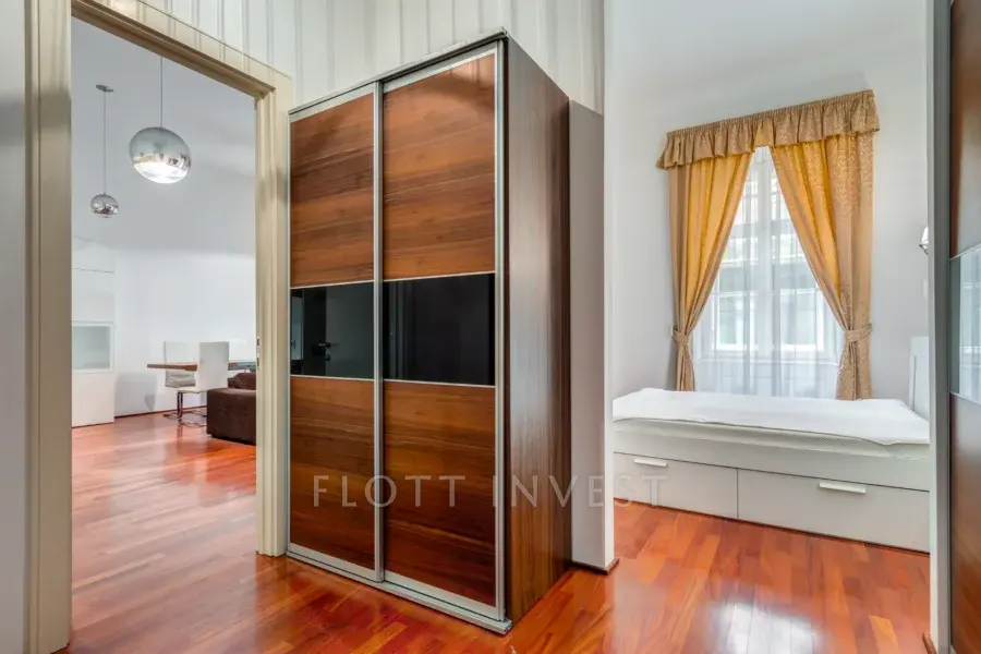Apartment for rent in luxury surroundings near Chain Bridge