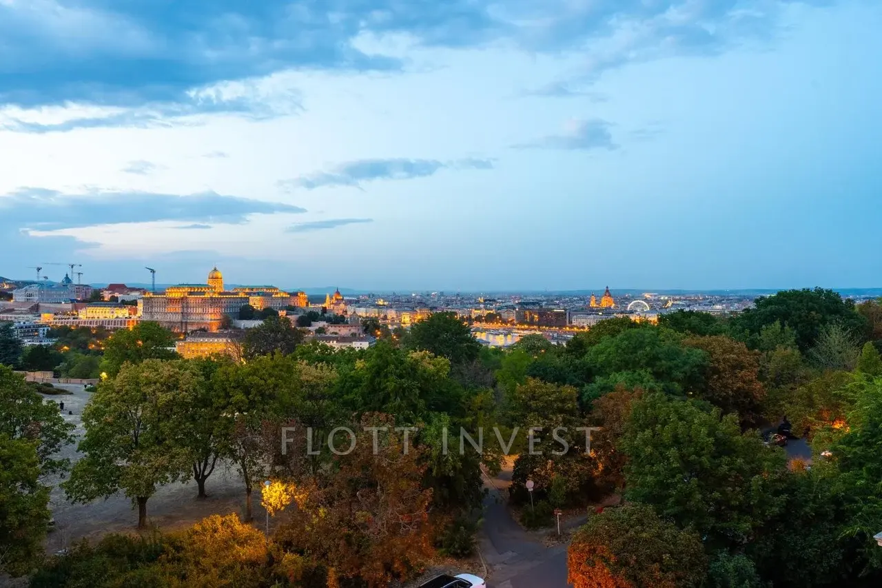 Pazar panoráma a Gellérthegyen