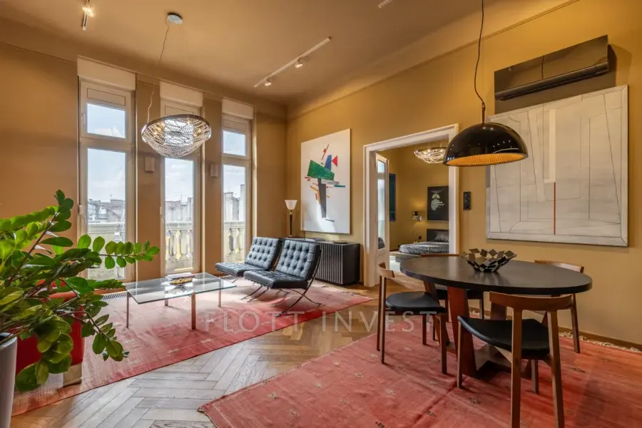 Downtown design apartment with a panoramic view