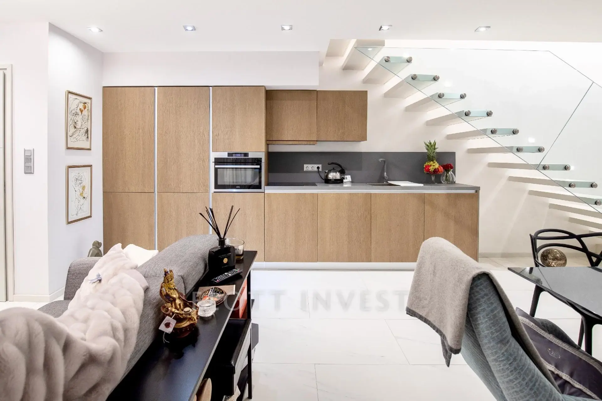 Refurbished apartment near Basilica and Parliament