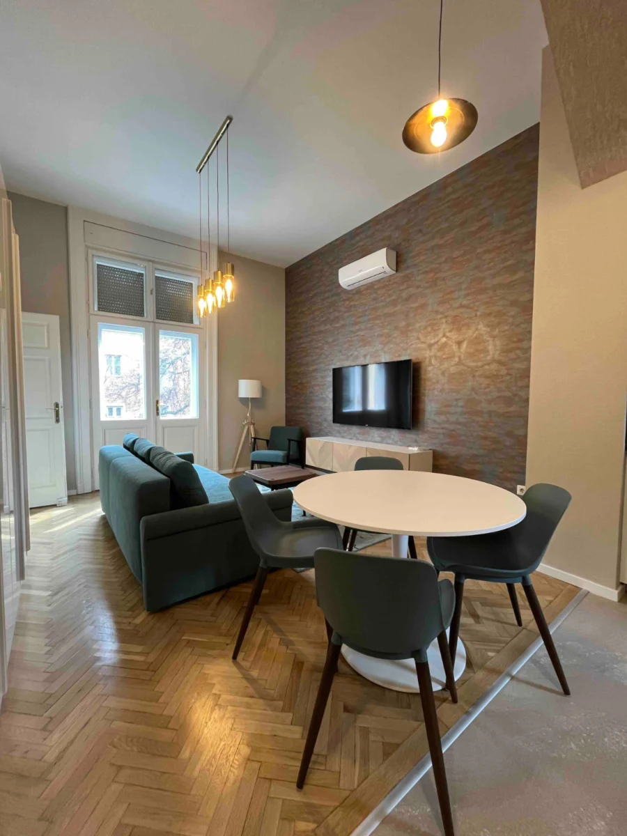 Villa Apartment on Andrássy Avenue