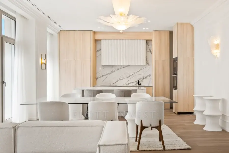 M15 Residence – Residence One