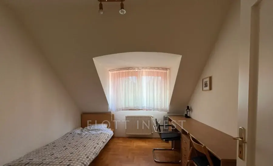 Apartment for rent in the 2nd district of Budapest, in pristine condition.