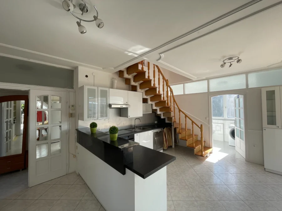 Spacious Rózsadomb apartment