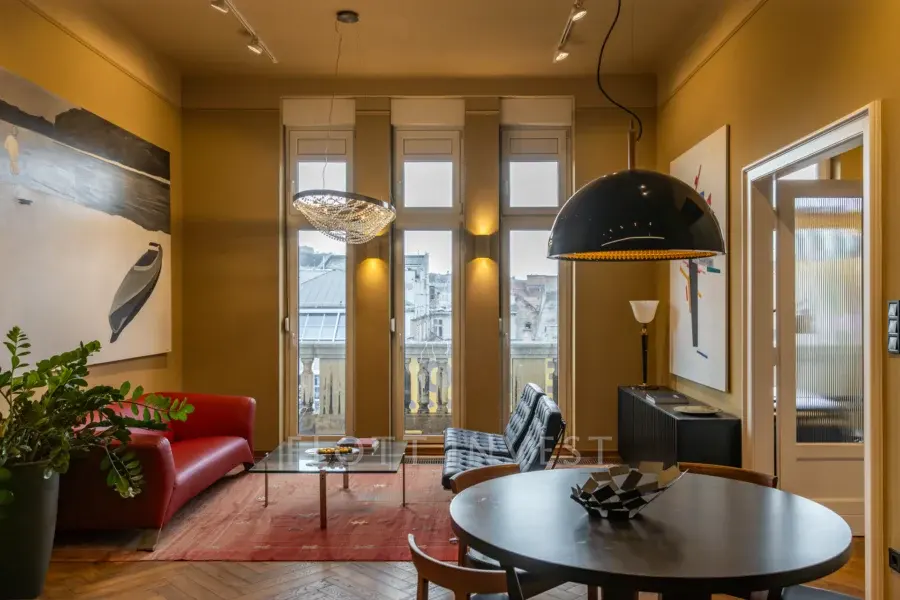Downtown design apartment with a panoramic view