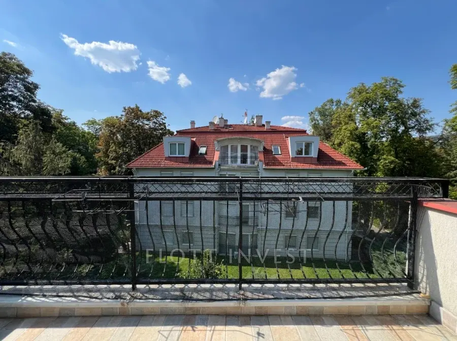 Apartment for rent in the 2nd district of Budapest, in pristine condition.