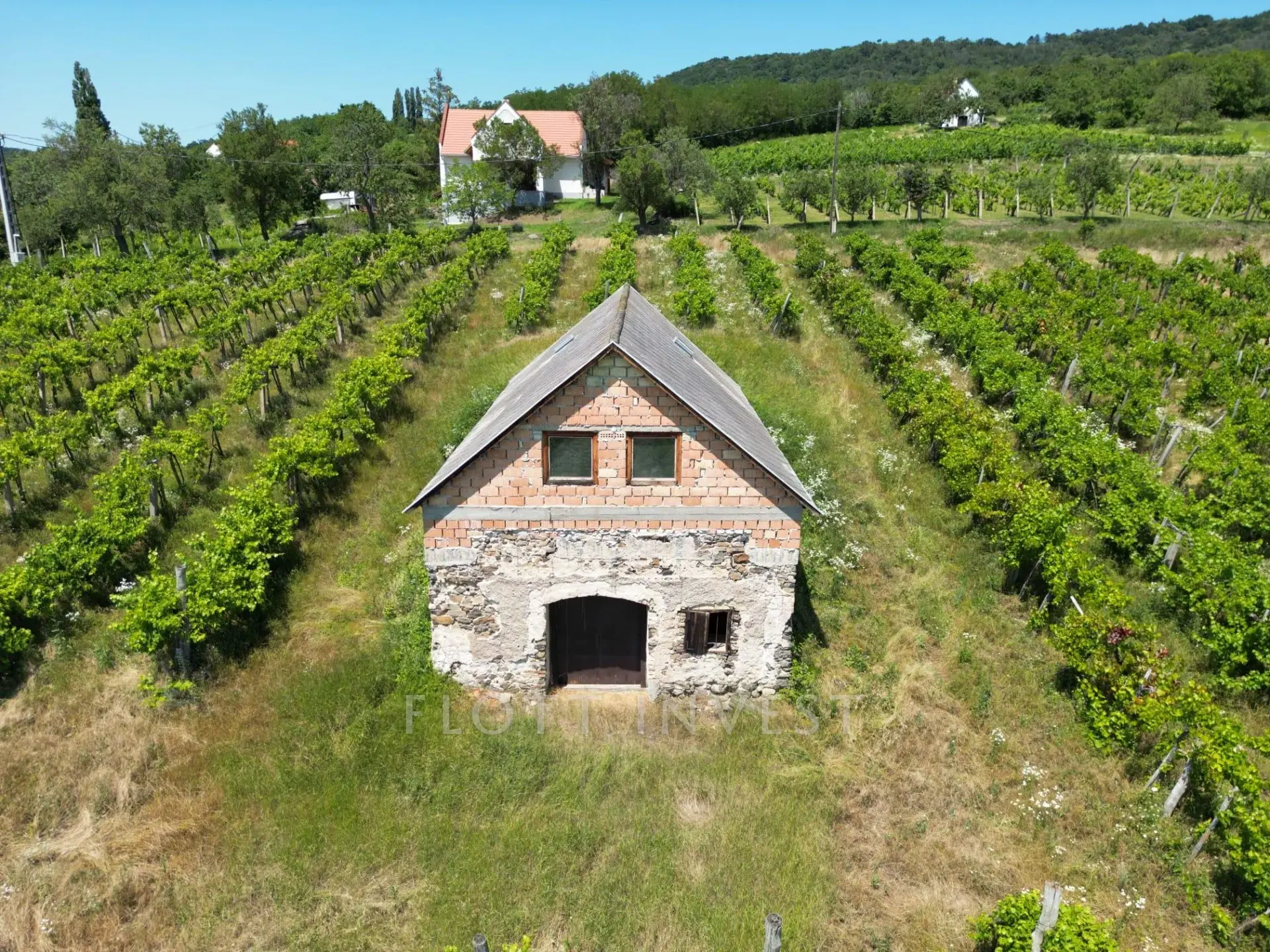 Plot for sale with building permit in the Káli Basin