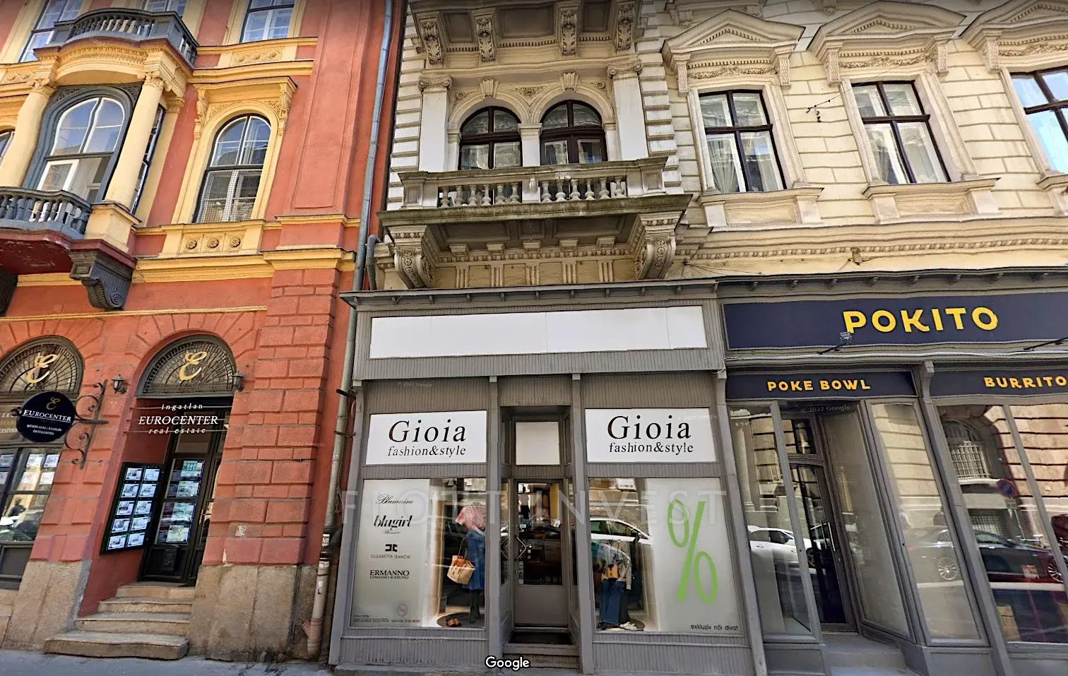 Üzlethelyiség a Szabadság tér közelében