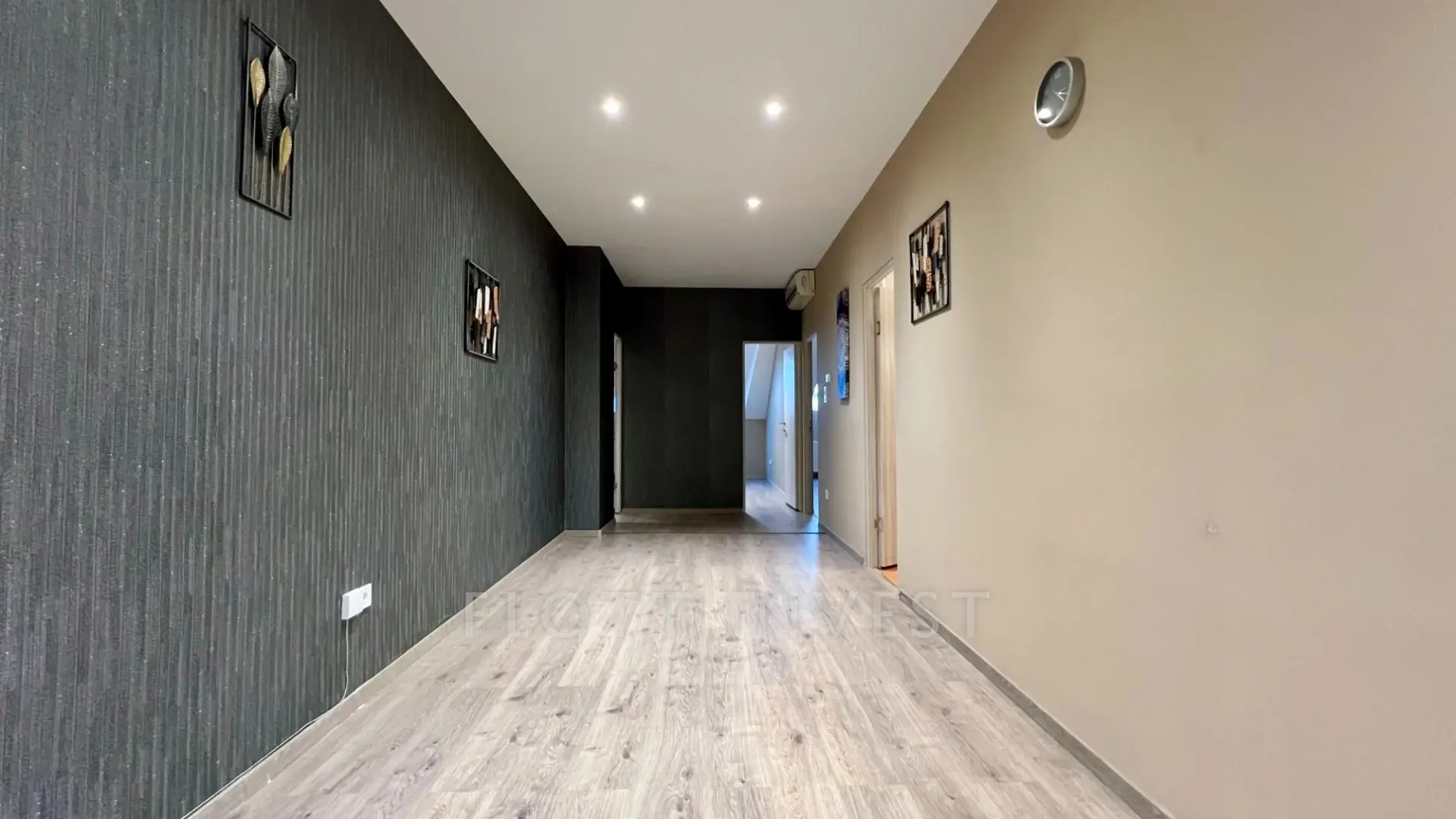 Renovated apartment next to Andrássy Avenue