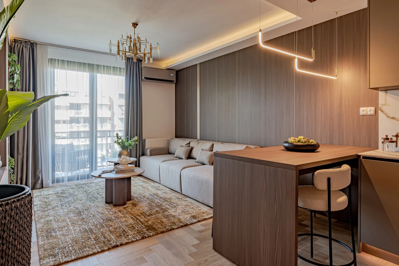 An Exclusive Home with river view