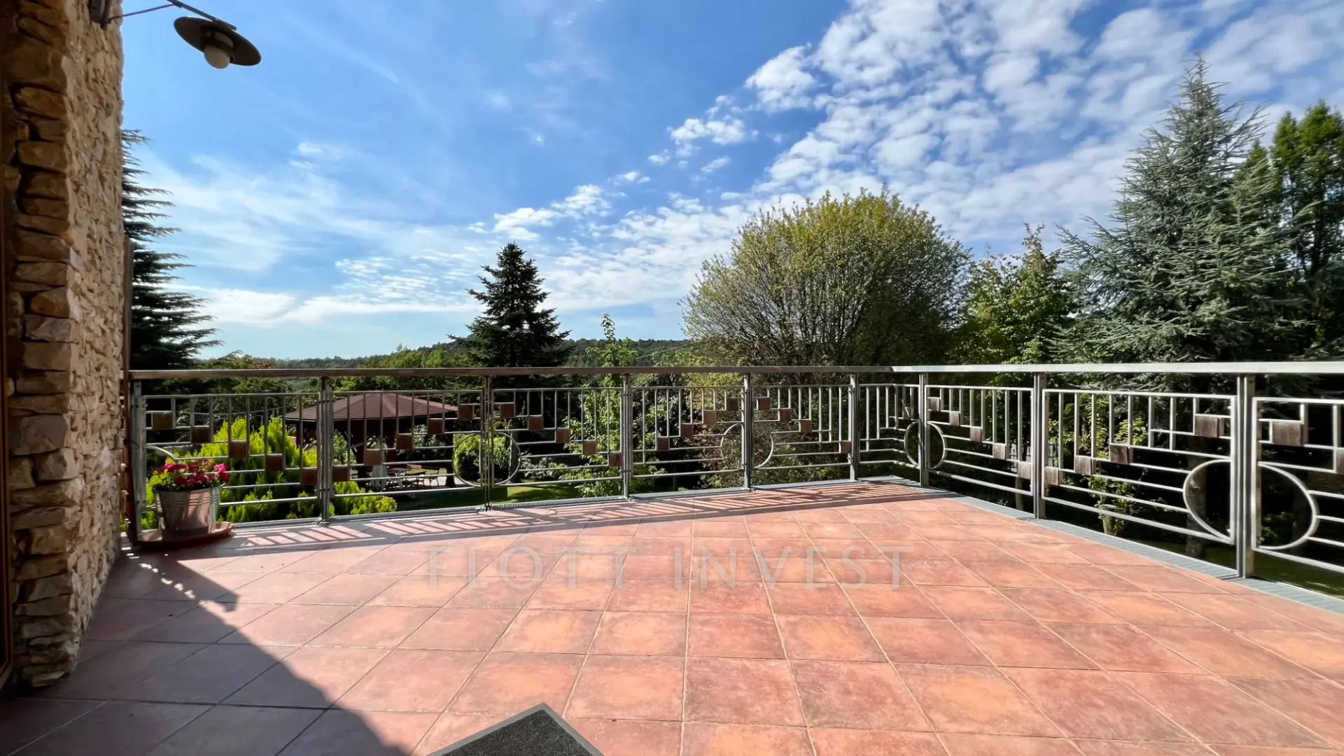 3BR duplex for rent in Buda