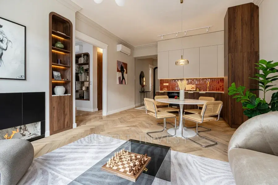 Elegant, Fully Renovated Property in Budapest’s District V.