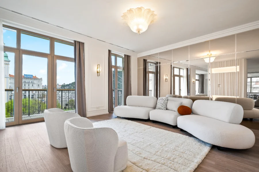Wonderful apartment on Március 15. Square