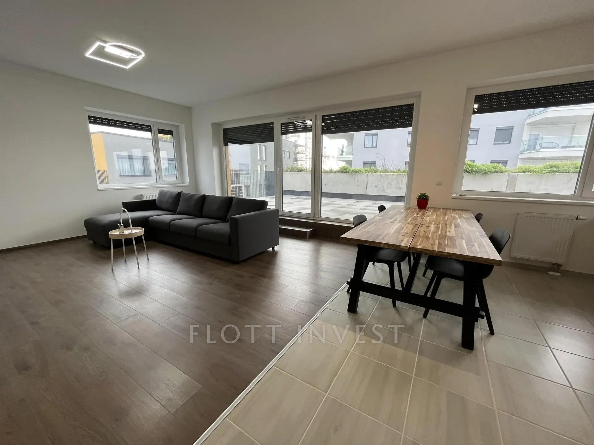 3-bedr apartment for rent with big terrace