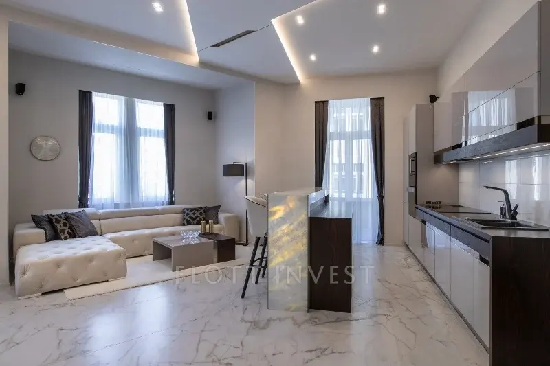 Premium apartment for rent in Buda